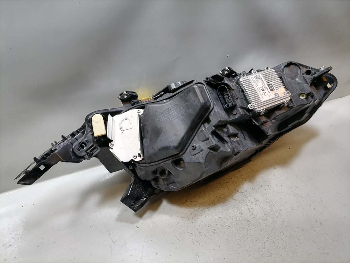 VW Golf 8 original Scheinwerfer vorn links LED Facelift Bj.2024